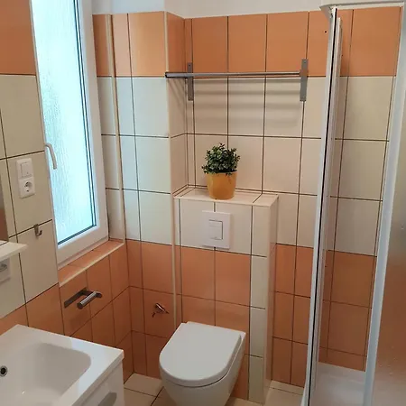 アパート Falevel Apartmanhaz