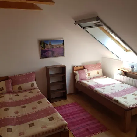 Falevél Apartman Balatonfenyves