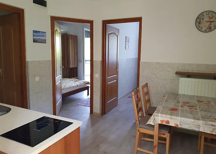 Apartment Falevel Apartmanhaz