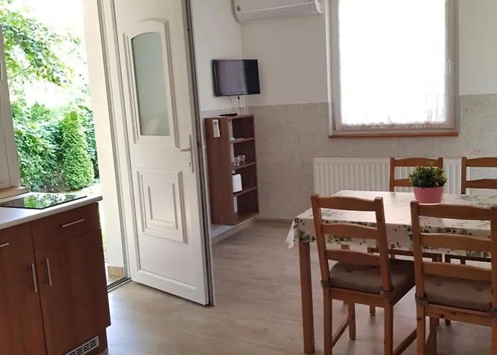 Falevel Apartmanhaz Balatonfenyves