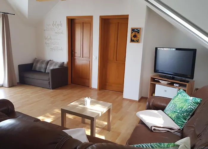 Falevel Apartmanhaz Apartment