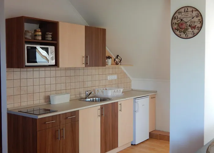 Falevel Apartmanhaz *